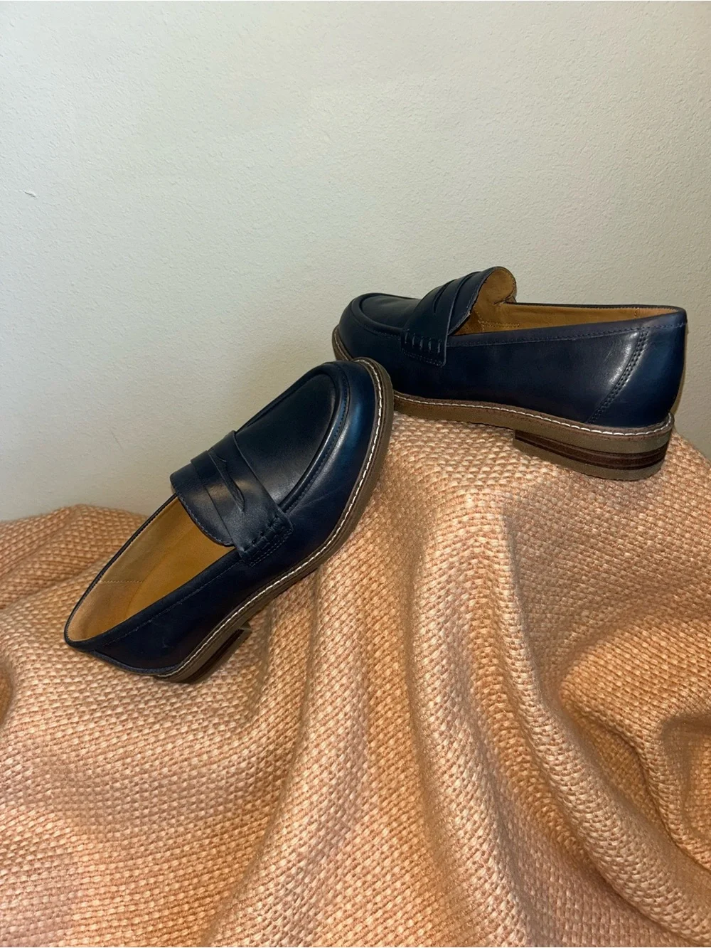 Earth polished navy